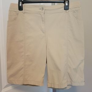 Chicos light weight tan shorts size 1.5